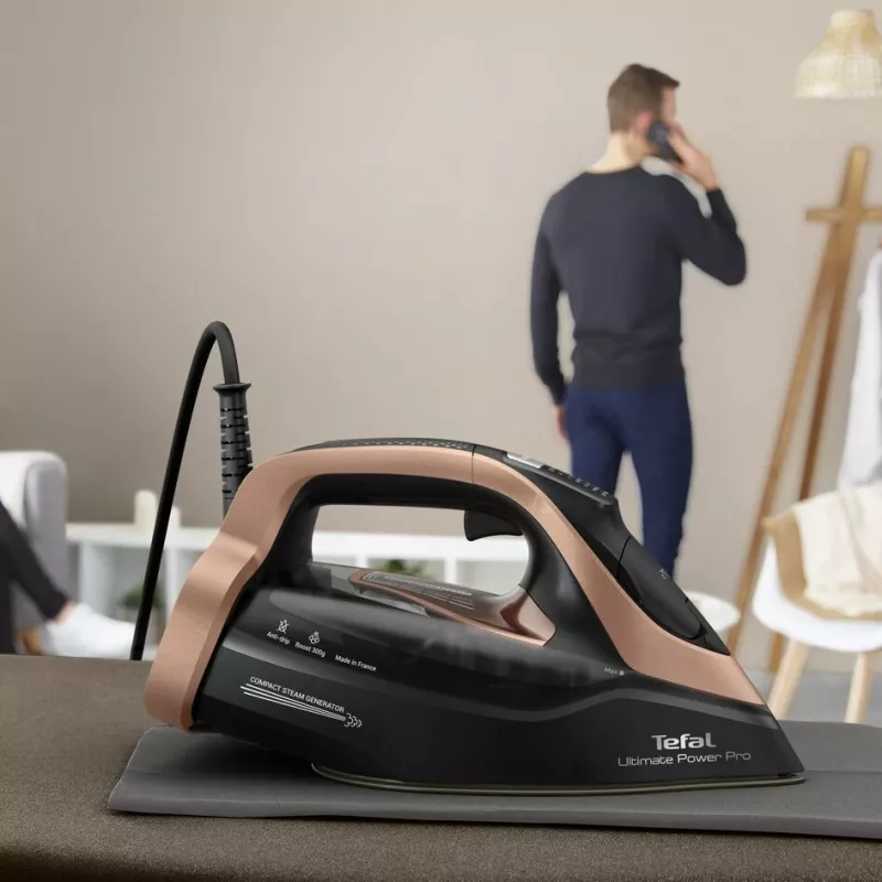 Tefal Ultimate Power Pro FV9E50 Trocken- und Dampfbügeleisen Durilium AirGlide Autoclean-Bügelsohle 3200 W Schwarz, Kupfer