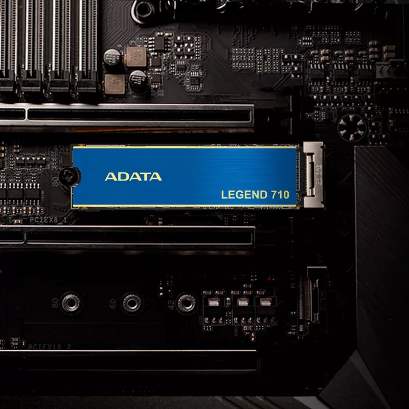 SSD M.2 ADATA LEGEND 710 1 TB PCIe 3.0 NVMe — 2400 MB/s Lesen, 1800 MB/s Schreiben, 3D NAND, 2280