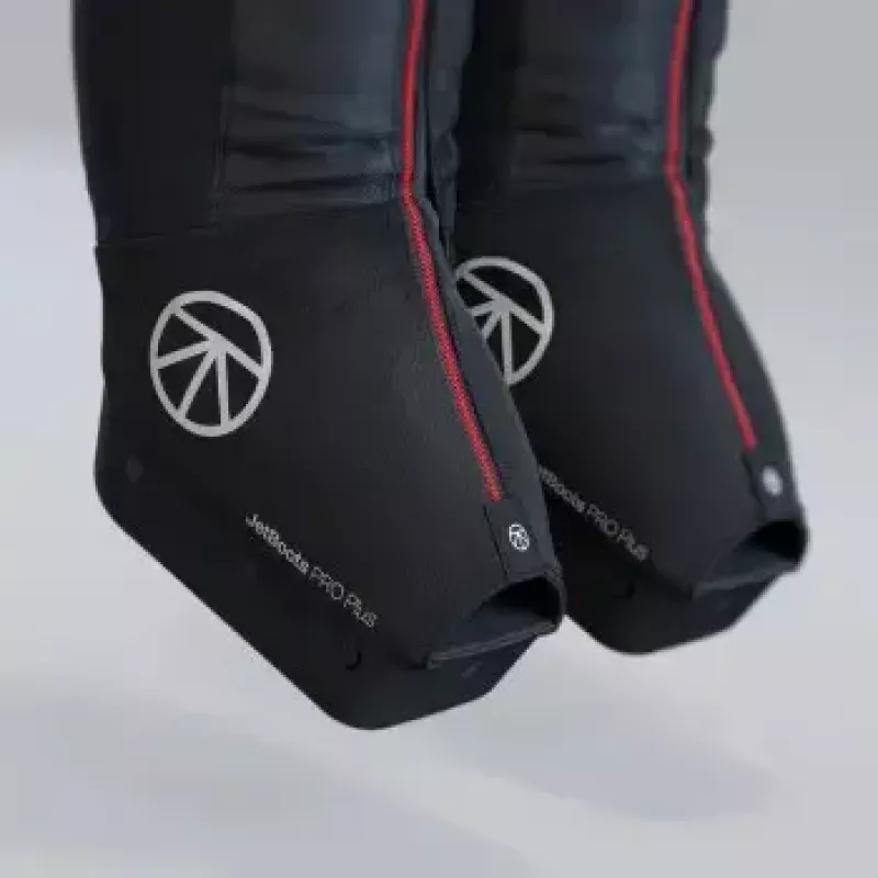 Kompressionsstiefel Therabody Recovery Air Jetboots Pro Plus — Ganzbein, Regular, pneumatisch 20–100 mmHg, Vibration, LCD, wiederaufladbar