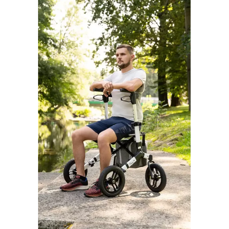 Geländegängiger Vierrad-Rollator TIMAGO RANGER, Aluminium, höhenverstellbar 89,5–102,5 cm, Belastbarkeit 136 kg, faltbar