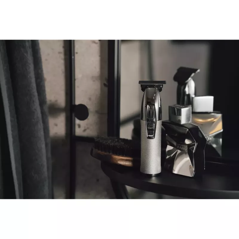 Barttrimmer Adler AD 2836S, kabelloser Lithium-Akku, 0,9–6 mm, 4 Längenstufen, Edelstahlklingen, silber