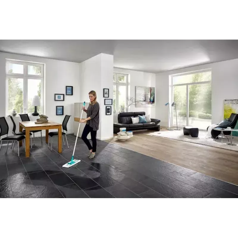 Leifheit 55045 Wet Microfiber – Flachwischmopp mit Mikrofaserbezug für die Bodenreinigung