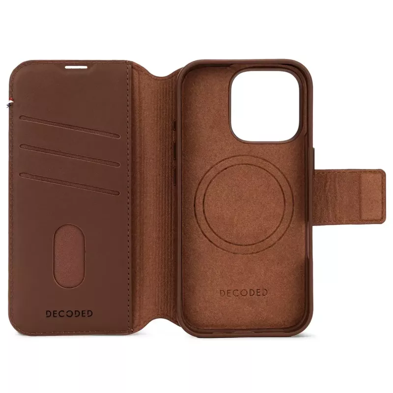 Decoded Abnehmbare Leder-Brieftaschen-Handyhülle für iPhone 16 Pro – Braun, echtes Leder, Mikrofaser, 6,3-Zoll-Bildschirm, 3 Kartenfächer