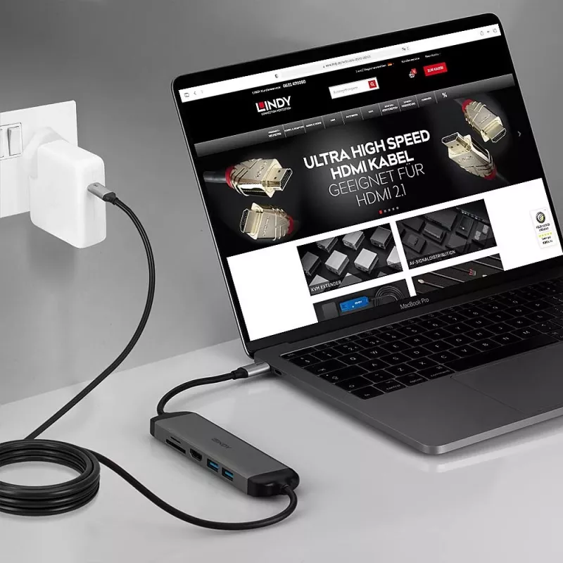 Lindy DST-Micro 140, USB-C Laptop Micro Dockingstation mit 4K-Unterstützung und 1,4 m 60W-Ladekabel