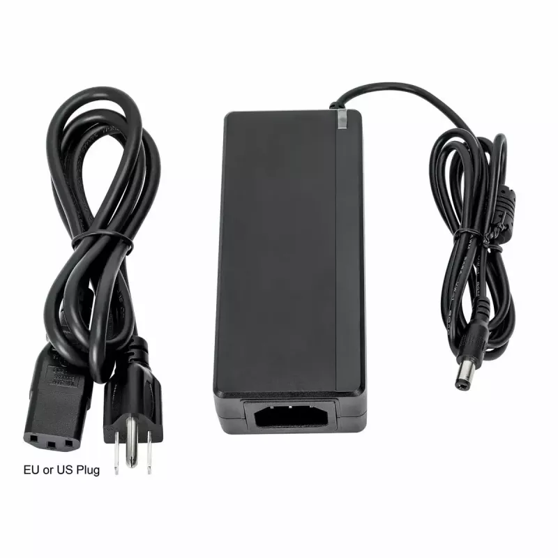 Intellinet 5-Port Gigabit Ethernet PoE+ Switch 62W 4 PSE Ports
