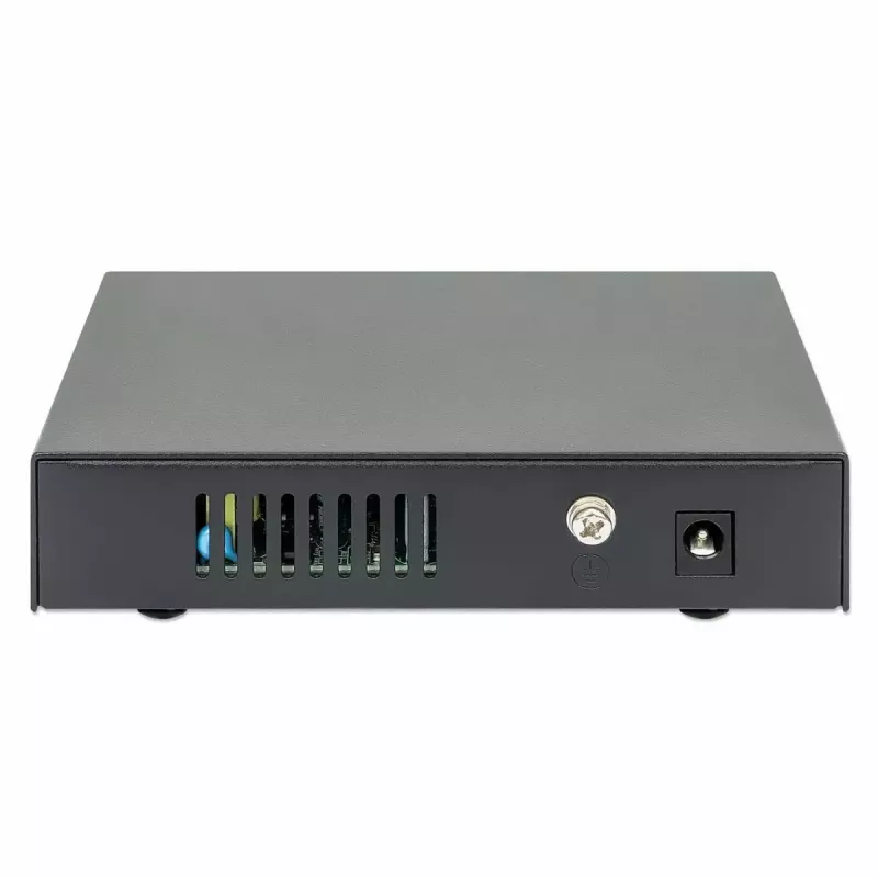Intellinet 5-Port Gigabit Ethernet PoE+ Switch 62W 4 PSE Ports