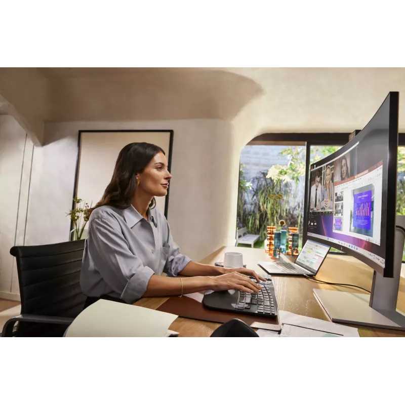 HP 925 Ergonomic Vertical Maus, Rechtshänder, Vertikales Design, RF Wireless + Bluetooth, 4000 DPI, Schwarz