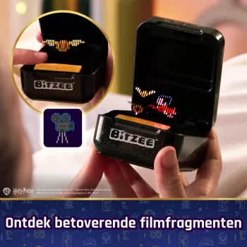 Wizarding World Harry Potter, Bitzee Interaktives Spielzeug mit 20 Charakteren, ideal für Ostergeschenke, digitales Haustier reagiert auf Wischen, Kippen & Tippen