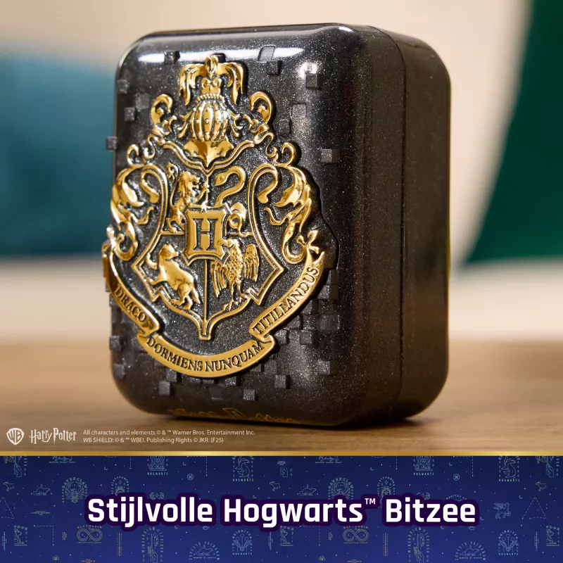 Wizarding World Harry Potter, Bitzee Interaktives Spielzeug mit 20 Charakteren, ideal für Ostergeschenke, digitales Haustier reagiert auf Wischen, Kippen & Tippen