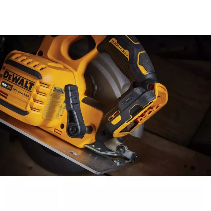 Tragbare Kreissäge DeWALT DCS573NT-XJ