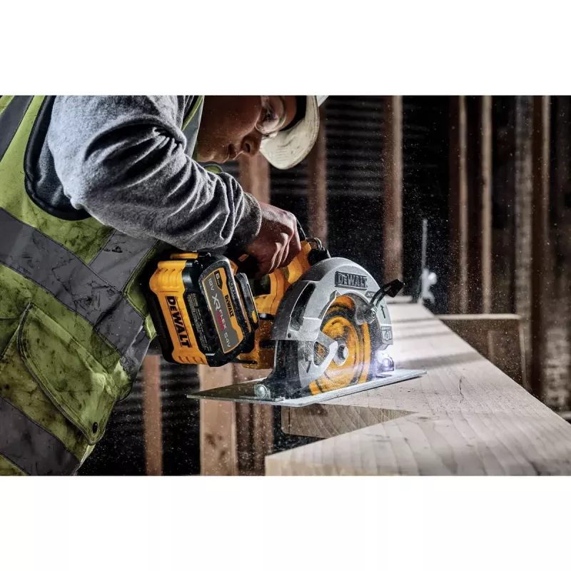 Tragbare Kreissäge DeWALT DCS573NT-XJ