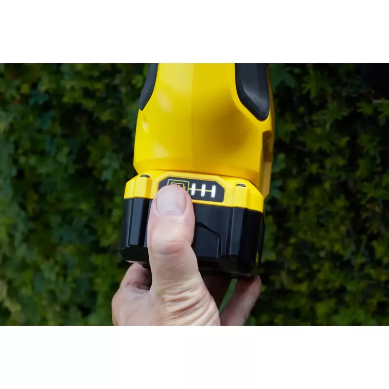 Power-Heckenschneider STANLEY FATMAX SFMCPH845M1-QW — 45 cm Doppelmesser, 18 V Li‑Ion, 4,1 kg