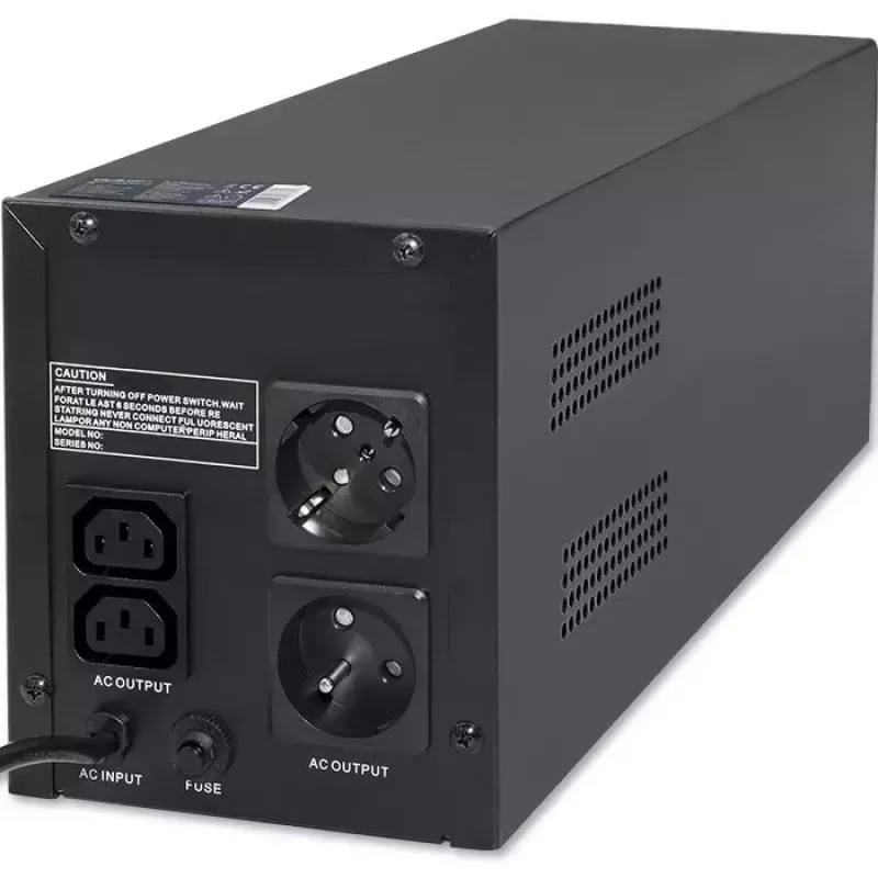 Qoltec UPS 53776 Line-Interactive 1,5 kVA 900 W 4 AC-Ausgänge
