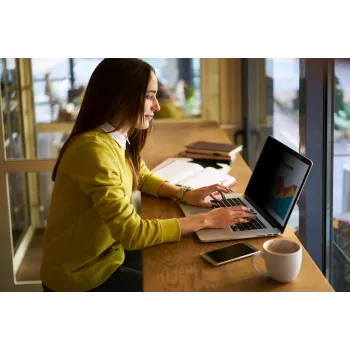 3M Bright Screen Privacy Filter für 15,6 Zoll Full-Screen-Laptop, 16:9, BP156W9E