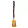 Wizarding World Harry Potter, 12-Zoll Magical Collector Hermione Granger Zauberstab mit Ständer & Druckguss-Icon, Magische Geschöpfe, Kostümzubehör