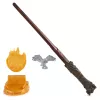 Wizarding World Harry Potter, 12-Zoll magischer Sammler-Harry-Potter-Zauberstab mit Ständer & Druckguss-Ikone, Magische Geschöpfe, Accessoire für Kostüme