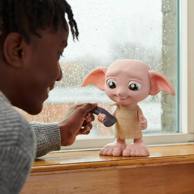 Interaktives Spielzeug Wizarding World Harry Potter Dobby Sprechfunktion AAA Mehrfarbig