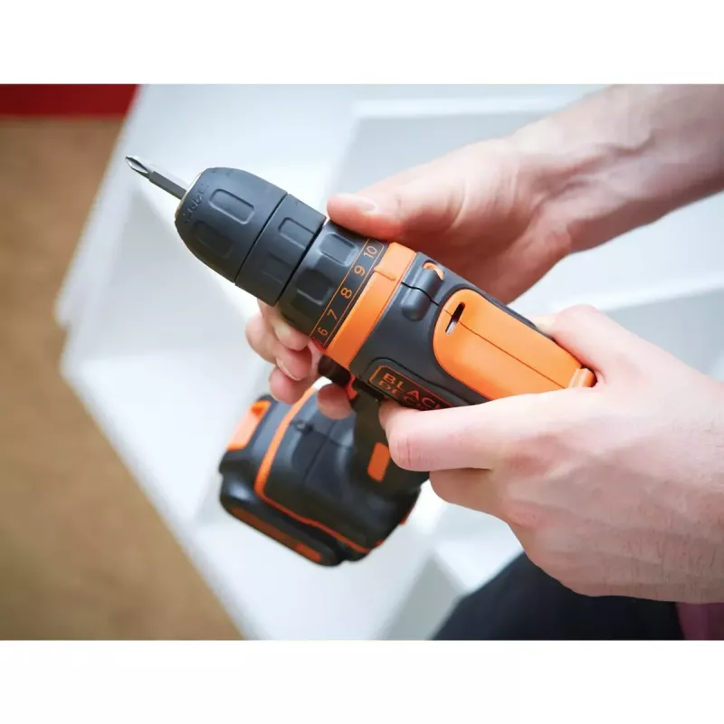 Pistol Grip Drill Schwarz & Decker BDCDD12-QW, Keyless, 1.5 Ah
