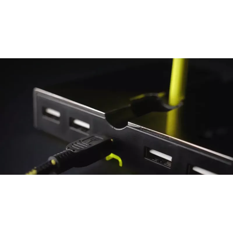 Xtrfy B1 Mouse Bungee LED Maushalter mit 4-Port-USB-2.0-Hub