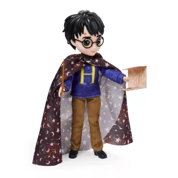 Wizarding World Harry Potter, 8-Zoll-Harry-Potter-Puppen-Geschenkset mit Tarnumhang und 5 Puppenzubehörteilen, Kinderspielzeug ab 6 Jahren
