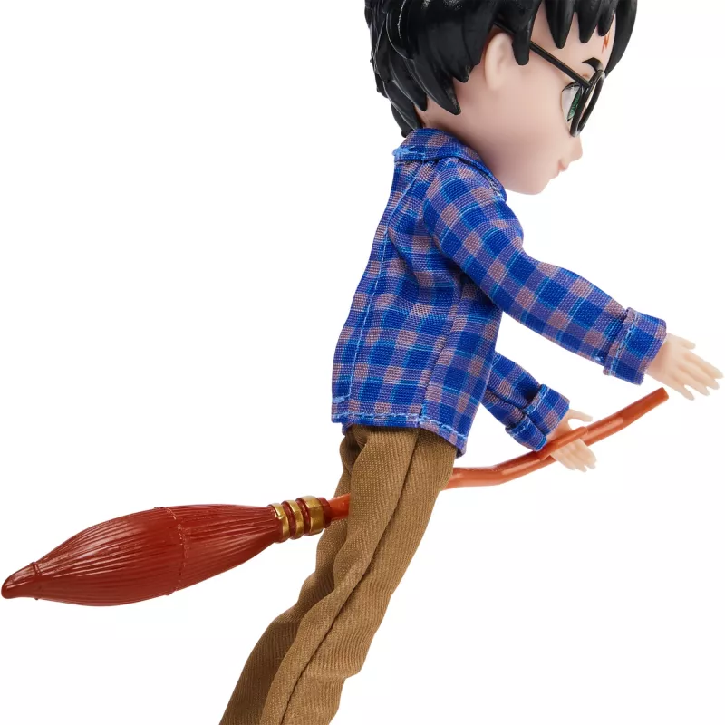 Wizarding World Harry Potter, 8-Zoll-Harry-Potter-Puppen-Geschenkset mit Tarnumhang und 5 Puppenzubehörteilen, Kinderspielzeug ab 6 Jahren