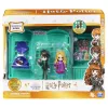 Wizarding World Harry Potter, Magical Minis Honeydukes Süßwarenladen mit 2 exklusiven Figuren und 5 Zubehörteilen, Kinderspielzeug ab 6 Jahren