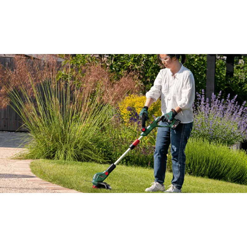Bosch UniversalGrassCut 18V-26-500 26 cm Batterie Schwarz, Grün