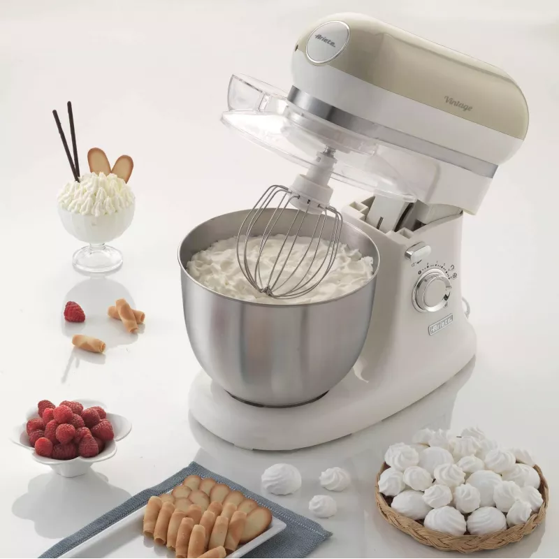 Ariete 1588 Vintage Mixer, Planetenrührwerk für Brot, Pizza, Kuchen und Gebäck, 5,5 L Fassungsvermögen, 7 Geschwindigkeiten, 2400 Watt, Pastellbeige