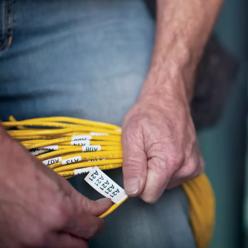 DYMO RHINO 4200 Industrie-Etikettendrucker | QWERTZ-Tastatur und zeitsparende Hotkeys | Robuster Etikettendrucker für Baustellen und schwere Etikettierarbeiten