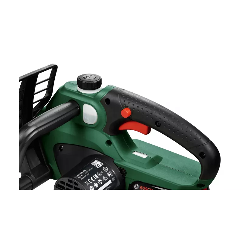 Akku-Kettensäge Bosch UniversalChain 18 — 13,5 cm Schwert, 20 cm Schnittlänge, 2,5 Ah Akku, 3 kg