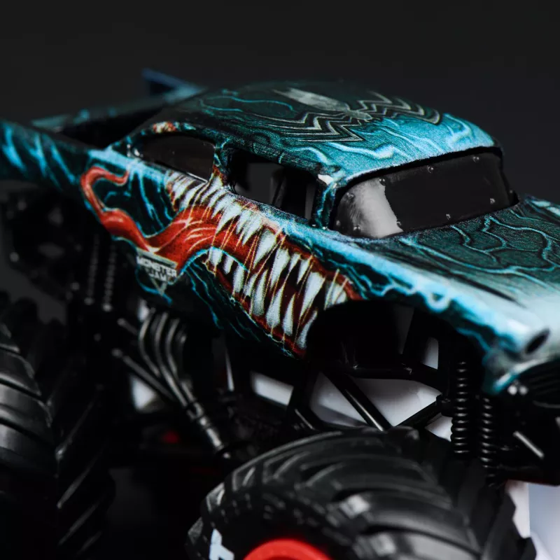 Monster Jam, Marvel Offizieller Iron Man Vs. War Machine Druckguss-Monstertrucks, Maßstab 1:64, Spielzeug für Jungen und Mädchen ab 3 Jahren