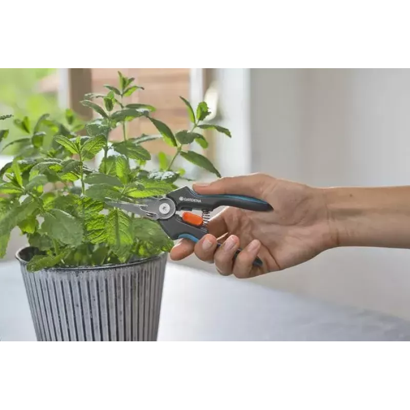 Astschere Gardena GripCut 12213-20 Kunststoffgriff Schwarz Grün Edelstahlklinge