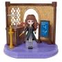 Wizarding World Harry Potter, Magical Minis Zauberkunst-Klassenzimmer mit exklusiver Hermine-Granger-Figur und Zubehör, Kinderspielzeug ab 5 Jahren