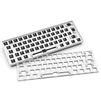 Kompakte 60 % kabelgebundene Tastatur Sharkoon SKILLER SGK50 S4 — QWERTZ-Layout, RGB-Beleuchtung, USB, 1,5 m Kabel, weiß