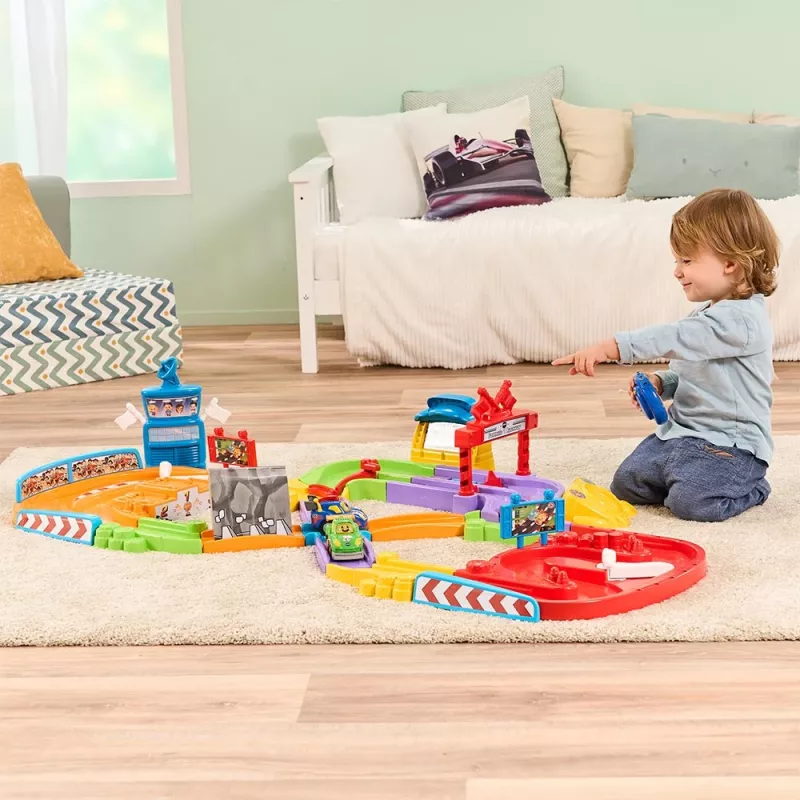 Tut Tut Baby Flitzer Rennstrecke – interaktives Set mit Anschiebefahrzeug