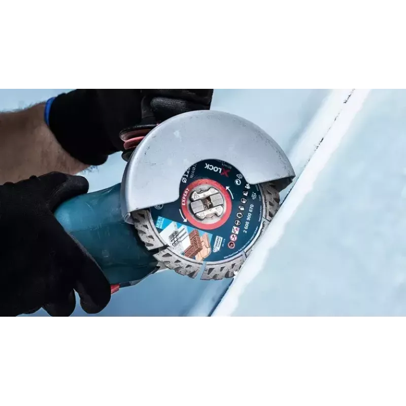 Bosch EXPERT MULTIMATERIAL X-LOCK Trennscheibe