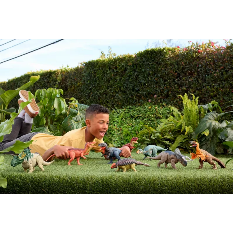 Jurassic World Rebirth Wild Roar Maiasaura Dinosaurier-Spielzeug, schwanzgesteuerter Angriffsbiss und Sound