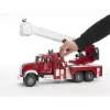 Feuerwehr BRUDER MACK Granite mit Wasserpumpe