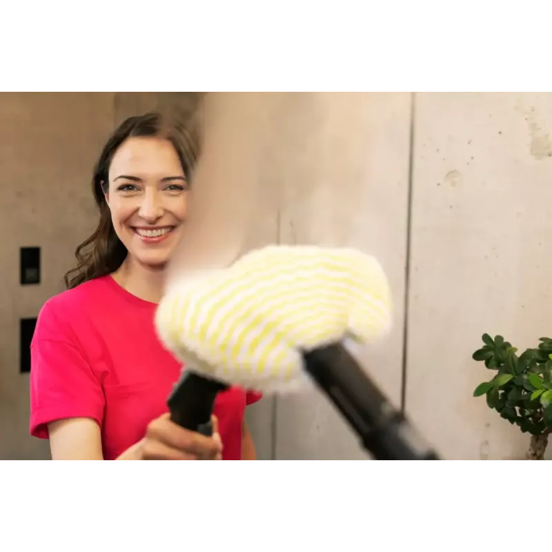 Dampfreiniger Karcher SC 4 Deluxe mit 1,5-Liter-Wassertank und 1500 W Leistung
