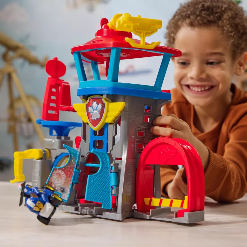 PAW Patrol : Air Rescue, Pup Squad Adventure Bay Airport Playset, mit Chase-Spielzeugauto & Fahrzeugwerfer, Kinderspielzeug für Jungen und Mädchen ab 3 Jahren