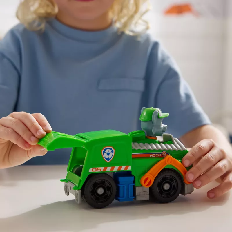 PAW Patrol, Rockys Recycling-LKW, Spielzeugauto mit sammelbarer Actionfigur, nachhaltiges Spielzeug für Jungen und Mädchen ab 3 Jahren