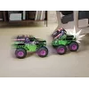 Monster Jam, offizielles Smash & Bash Grave Digger ferngesteuertes Indoor- & Outdoor-Fahrzeug, reparierbarer Monstertruck im Maßstab 1:15, Spielzeug für Jungen und Mädchen ab 4 Jahren