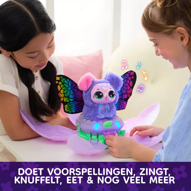 Hatchimals Bloomables by , Kittyfly Überraschungsspielzeug, interaktives Plüschtier mit wiederholbarer doppelter Enthüllung, über 100 Geräusche und Reaktionen für Rollenspiele (Stile variieren), elektronische Haustiere für Kinder ab 5 Jahren