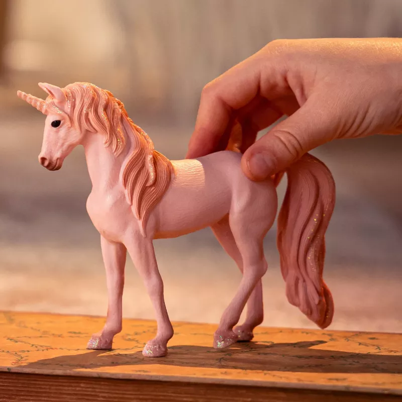 Schleich BAYALA Einhornstute Peach Spielzeugfigur, empfohlenes Alter 5+