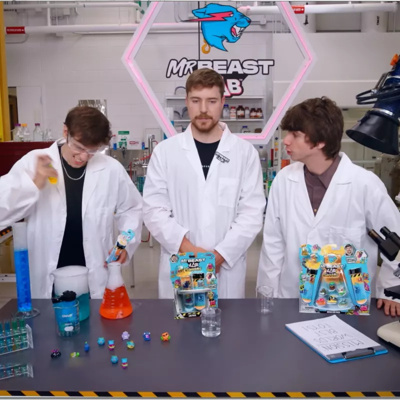 Moose Toys MrBeast Lab Swarms II Atomic 12er-Pack, 5 Jahre, Mehrfarbig