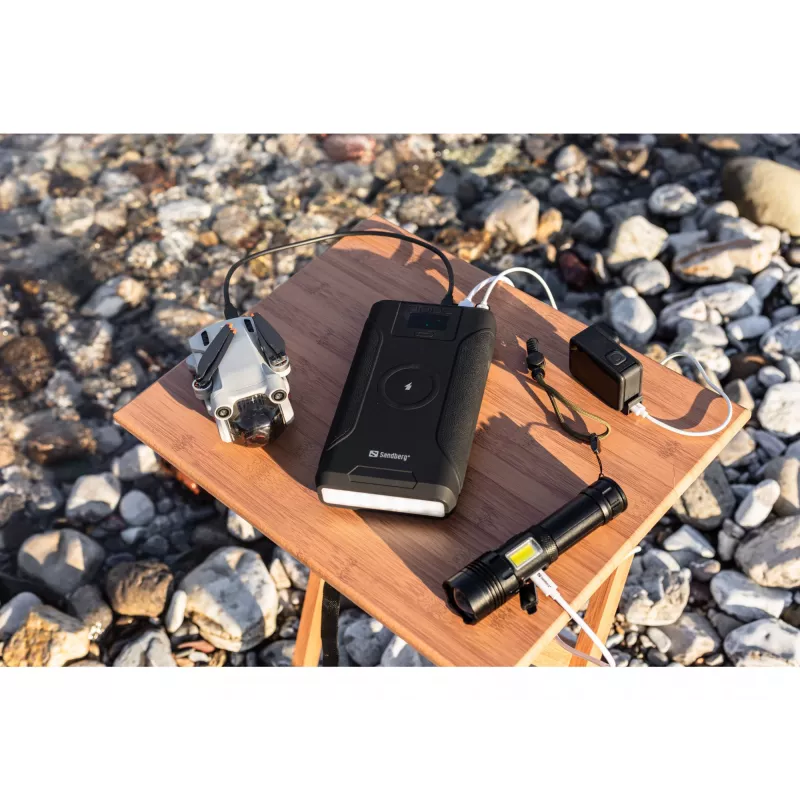 Sandberg Survivor Powerbank 7in1 76800, 76800 mAh, Lithium-Ion (Li-Ion), Kabelloses Laden, 3,6 V, Schwarz