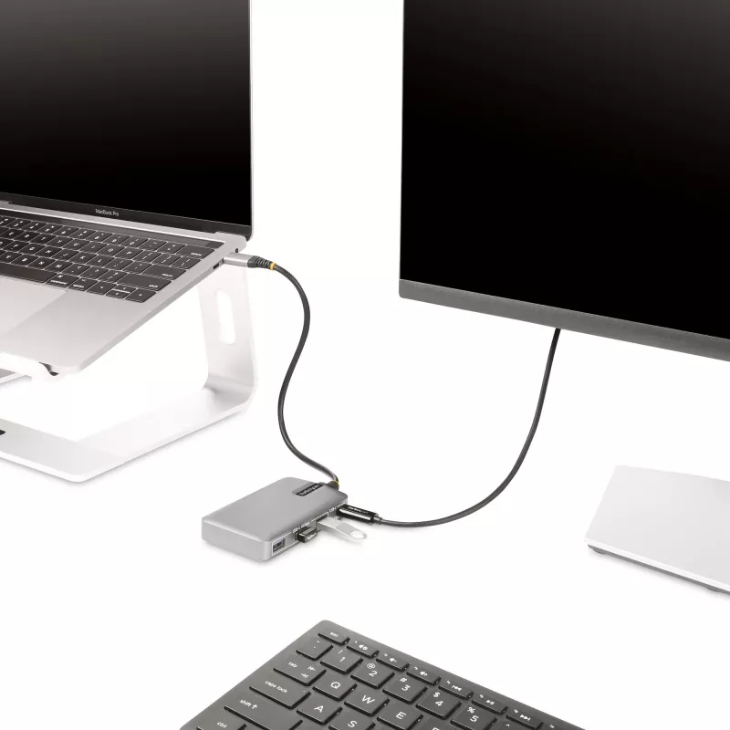 StarTech.com 4-Port USB-C-Hub mit USB-C DP Alt Mode Videoausgabe 4K 60Hz - 3x USB-A, 1x USB Typ-C, 100W Power Delivery Durchgang, USB 3.2 10Gbps, 30cm Kabel, tragbarer USB-Hub