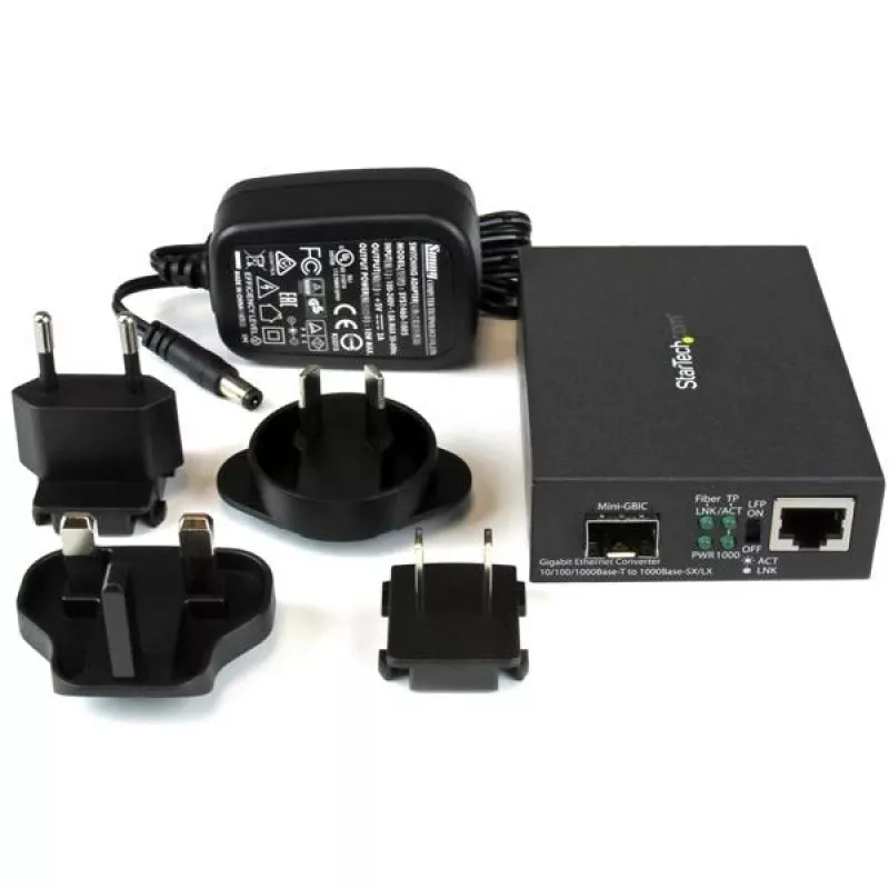 StarTech.com Gigabit Ethernet Fiber Media Converter mit offenem SFP-Slot