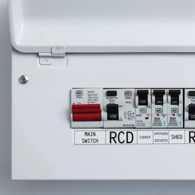 Brother PT-E560BTSP Etikettendrucker Thermotransfer 180 x 180 DPI 30 mm/s Kabelgebunden & Kabellos HSE/TZe Bluetooth QWERTY