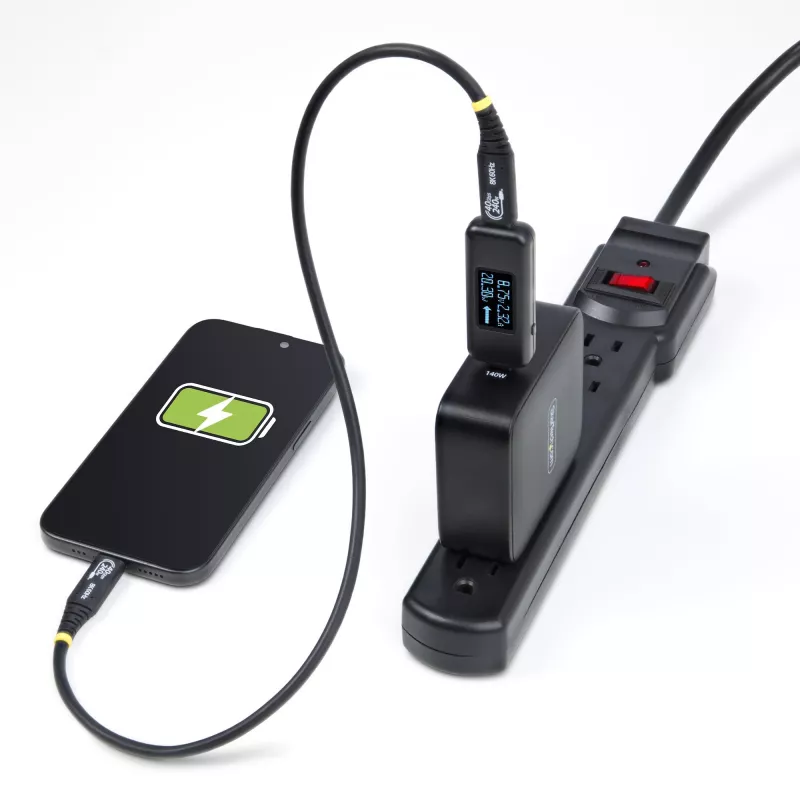 StarTech.com USB-C Power Tester, Digital Multimeter, bidirektionaler Spannungs- und Strommesser, bis zu 240W PD EPR, tragbarer USB-C Kabel- und Port-Leistungsmessgerät-Tester